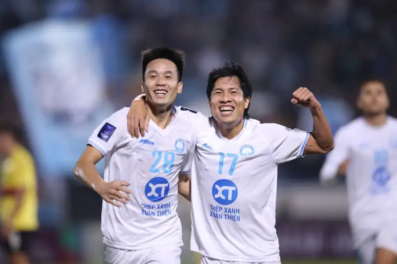 afc champions league two việt nam Cầu thủ Việt Nam ăn mừng