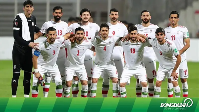 Ali Karimi: Hành Trình Huyền Thoại Của "Phù Thủy" Iran 2 Ali Karimi Ali Karimi trong màu áo Persepolis phần 3