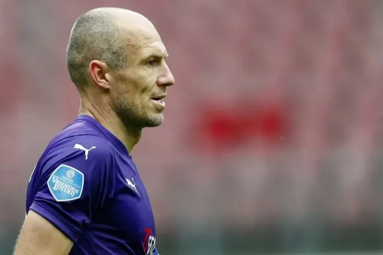 arjen robben chan dung cau thu arjen robben 0