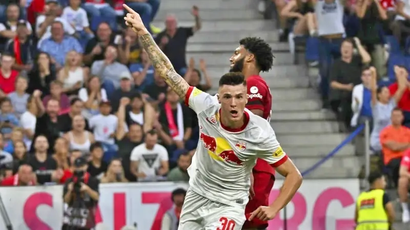 Benjamin Šeško: Hành trình từ tài năng trẻ đến ngôi sao 2 Benjamin Šeško Benjamin Šeško ăn mừng bàn thắng cho RB Salzburg phần 3