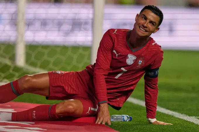 cristiano ronaldo chan dung cau thu cristiano ronaldo 0