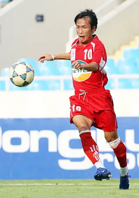 Đặng Phương Nam Đặng Phương Nam trong màu áo Thể Công thi đấu