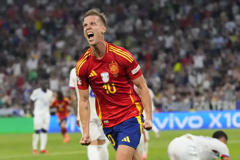 Dani Olmo: Hành trình từ La Masia đến Ngôi sao RB Leipzig 2 Dani Olmo Dani Olmo thi đấu trong màu áo Dinamo Zagreb phần 3