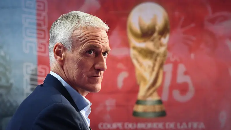 Didier Deschamps: Kiến trúc sư vĩ đại của bóng đá Pháp 3 Didier Deschamps Didier Deschamps nâng cao cúp Champions League cùng Marseille phần 4