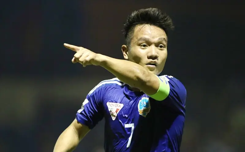 Đinh Thanh Trung: Tiểu Sử, Sự Nghiệp và Bước Ngoặt Cuộc Đời 2 Đinh Thanh Trung Đinh Thanh Trung thi đấu