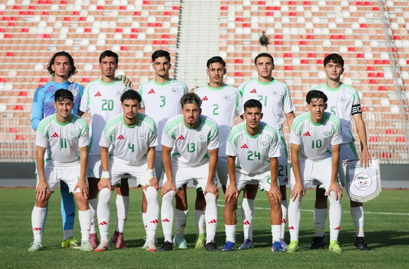 Đội tuyển Algeria Cầu thủ Đội tuyển Algeria tập luyện phần 4