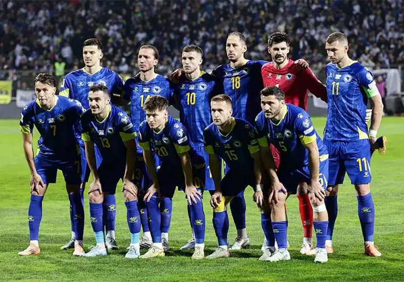 Đội tuyển Bosnia & Herzegovina HLV và cầu thủ Đội tuyển Bosnia & Herzegovina tập luyện/thi đấu phần 4
