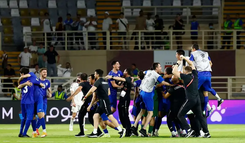 Đội tuyển Uzbekistan: Chinh phục đỉnh cao World Cup 2026 3 Đội tuyển Uzbekistan HLV và cầu thủ Đội tuyển Uzbekistan tập luyện/thi đấu giải đấu lớn phần 4