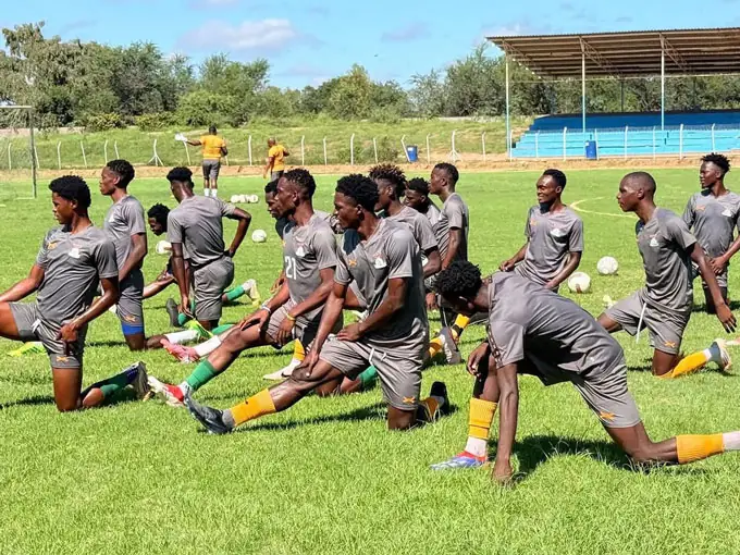 Đội tuyển Zambia Cầu thủ Đội tuyển Zambia tập luyện phần 4