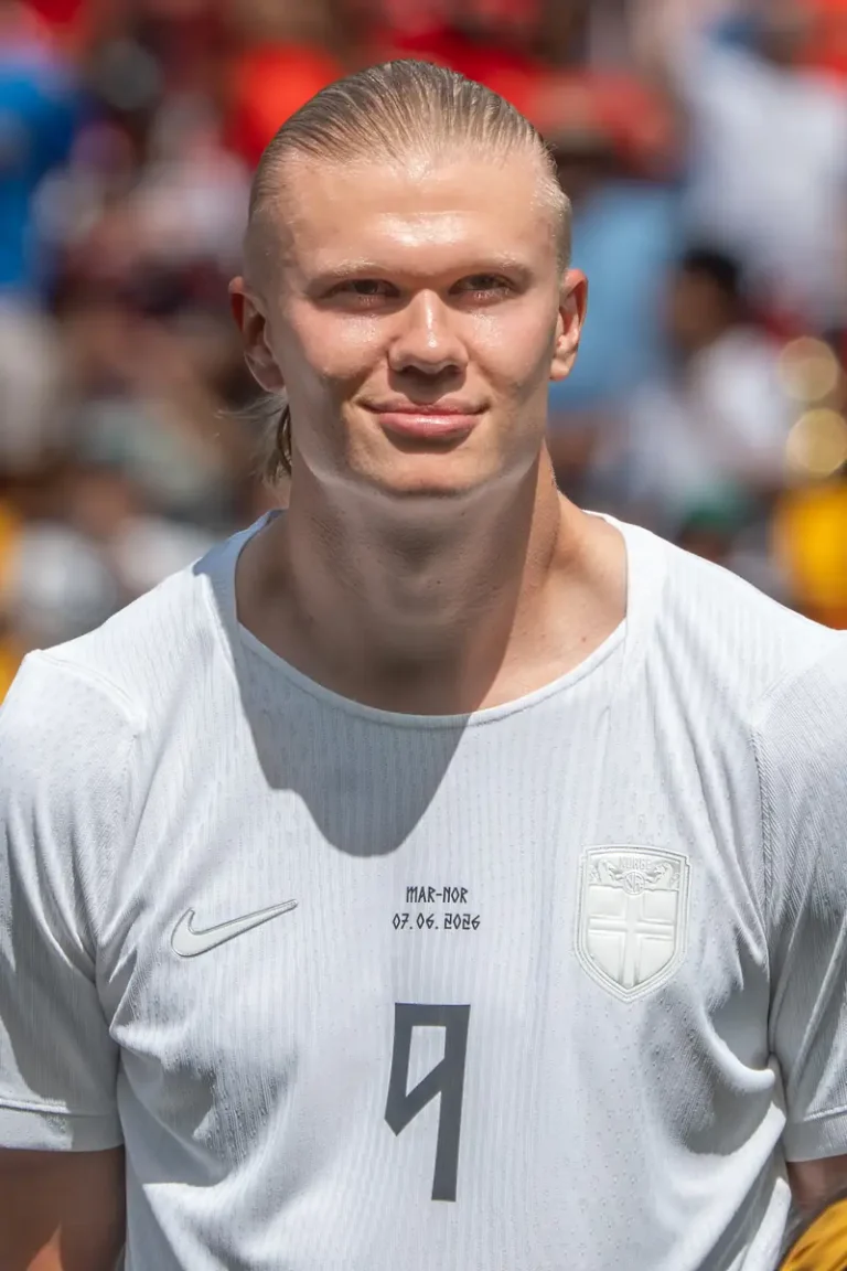 erling haaland chan dung cau thu erling haaland 0