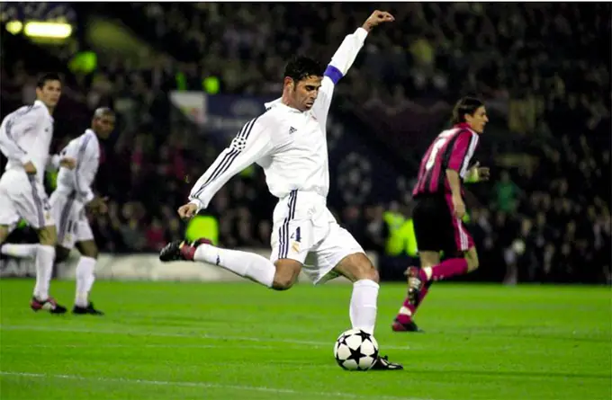Fernando Hierro Fernando Hierro trong màu áo Real Madrid phần 3