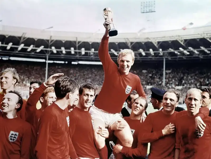 Geoff Hurst Geoff Hurst ăn mừng bàn thắng tại World Cup 1966 phần 4
