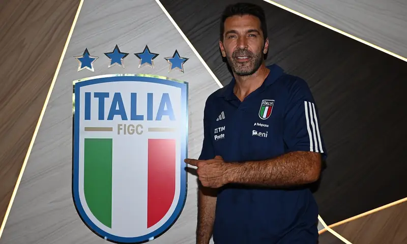Gianluigi Buffon Buffon trong màu áo Juventus phần 4