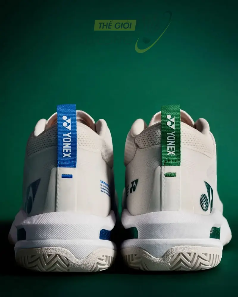 Giày Cầu Lông Yonex: Bí Quyết Chinh Phục Sân Đấu Năm 2026! 2 giày cầu lông Yonex các dòng giày cầu lông Yonex
