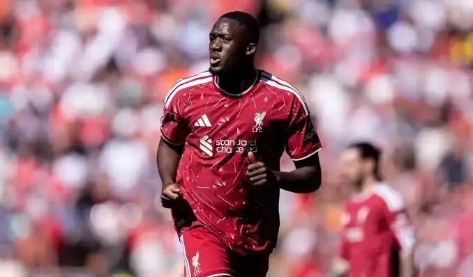 Ibrahima Konaté Ibrahima Konaté trong màu áo Liverpool phần 4