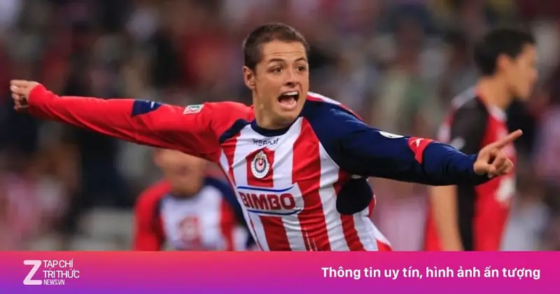 Javier Hernández Chicharito trong màu áo Chivas de Guadalajara phần 3