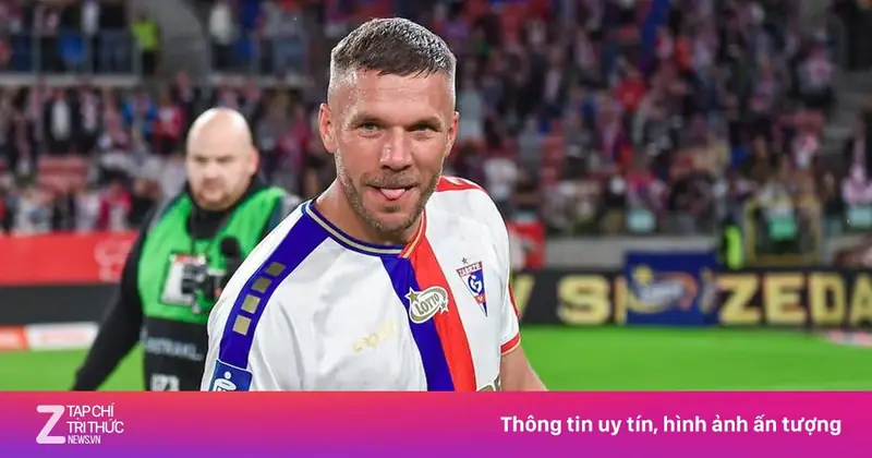 Lukas Podolski Lukas Podolski trong màu áo 1. FC Köln phần 3
