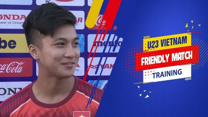 Martin Lò: Hành trình từ tài năng trẻ đến huyền thoại sân cỏ Việt 3 Martin Lò Martin Lò trong màu áo U23 Việt Nam