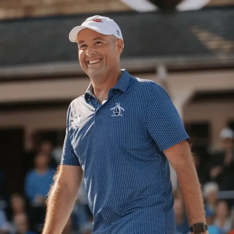 Matt Wright: Hành Trình Vươn Tầm Tay Vợt Pickleball Bậc Thầy 9 matt wright van dong vien pickleball matt wright tap luyen 0