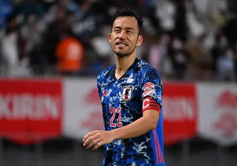 Maya Yoshida: Hành trình Thuyền trưởng Thép của Nhật Bản 2 Maya Yoshida Maya Yoshida trong màu áo VVV-Venlo phần 3