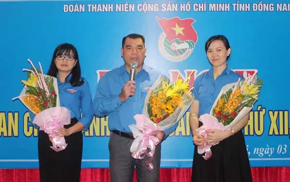 Nguyễn Cao Cường: Hành Trình Huyền Thoại Số 10 Thể Công 3 Nguyễn Cao Cường Nguyễn Cao Cường nhận giải