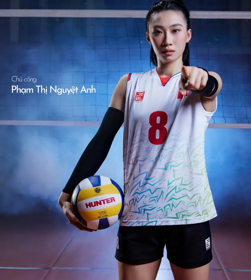 Nguyễn Thị Nguyệt: Hành trình vươn tầm từ bóng đá nữ Việt Nam 2 Nguyễn Thị Nguyệt Nguyễn Thị Nguyệt trong màu áo CLB