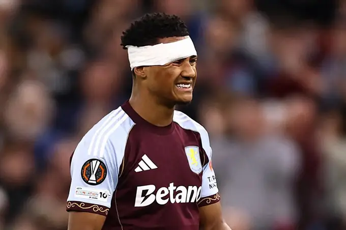 Ollie Watkins: Hành Trình Trở Thành Ngôi Sao Tấn Công Hàng Đầu 3 Ollie Watkins Ollie Watkins ăn mừng bàn thắng cho Aston Villa phần 4