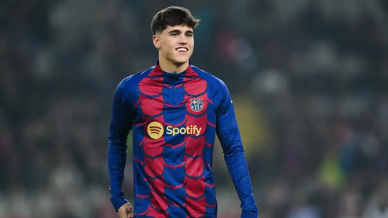 Pau Cubarsí Pau Cubarsí trong màu áo Barcelona phần 3