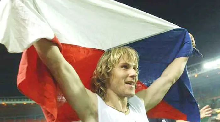 Pavel Nedvěd: Hành trình từ Cơn gió nhẹ đến Biểu tượng Juventus 3 Pavel Nedvěd Pavel Nedvěd trong màu áo Lazio phần 4