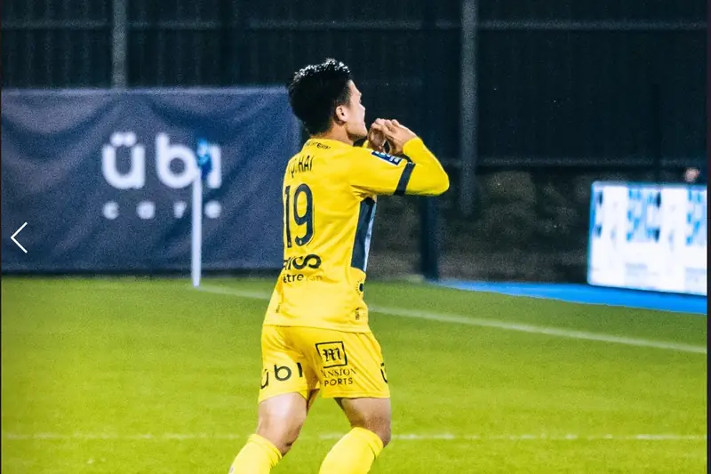 Quang Hải Sang Pháp: Hé Lộ Sự Thật Đằng Sau Giấc Mơ Pau FC Năm 2026! 3 quang hải sang pháp pau fc quang hải ăn mừng