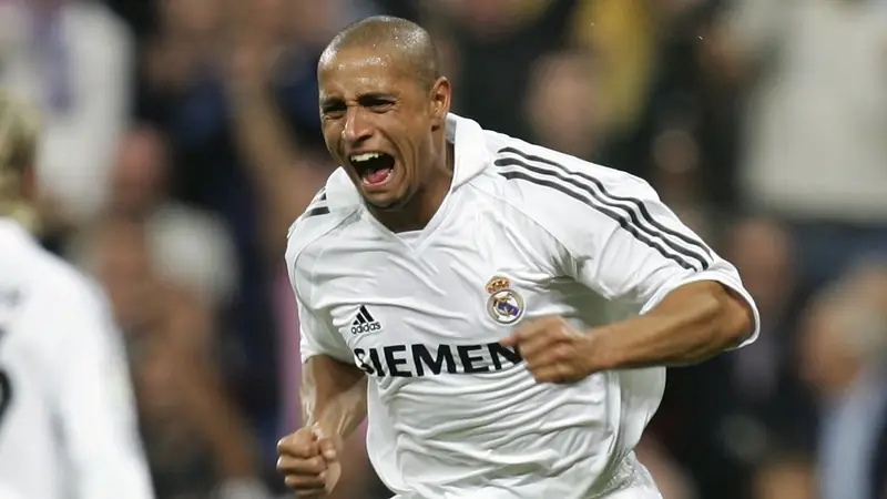 Roberto Carlos Roberto Carlos ăn mừng bàn thắng cho Real Madrid phần 4