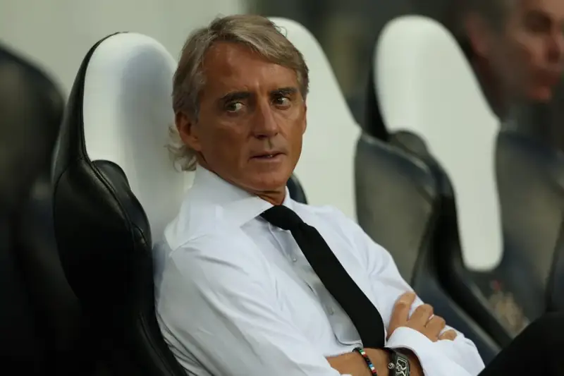 Roberto Mancini: Huyền Thoại Sân Cỏ và Hành Trình Dẫn Dắt Đội Bóng 2 Roberto Mancini Roberto Mancini thi đấu cho Sampdoria phần 3