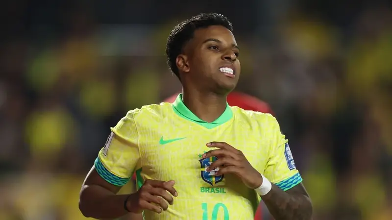 Rodrygo Rodrygo ăn mừng bàn thắng cho Real Madrid phần 4