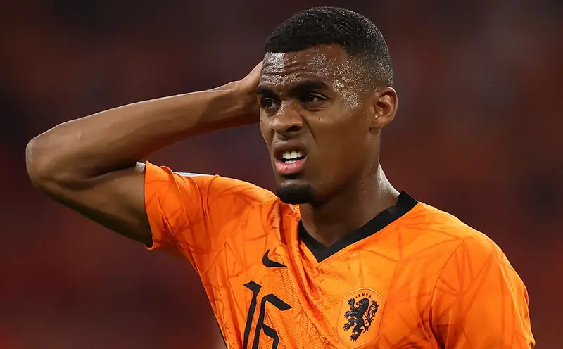 Ryan Gravenberch: Hành Trình Tài Năng Từ Ajax Đến Liverpool 2 Ryan Gravenberch Ryan Gravenberch trong màu áo Ajax phần 3