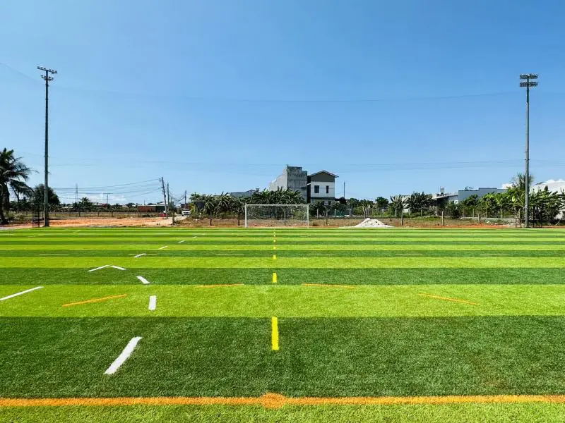 Sân bóng đá tại Bình Thuận Sân Bóng Đá Mini Hòa Phát