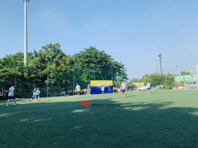 Sân Bóng Đá Quận 4: Khám Phá Điểm Đến Lý Tưởng Cho Niềm Đam Mê Túc Cầu 2026 2 Sân bóng đá tại Quận 4 Clb Bóng Đá Khánh Hội
