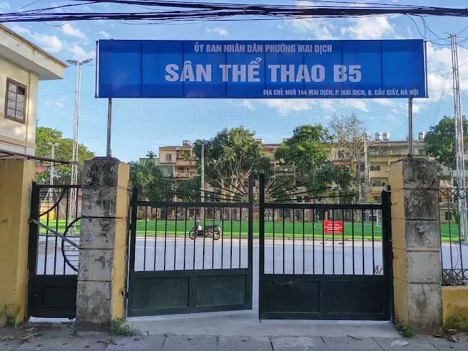 Sân bóng đá tại Quận Cầu Giấy Sân bóng 124 Hoàng Ngân