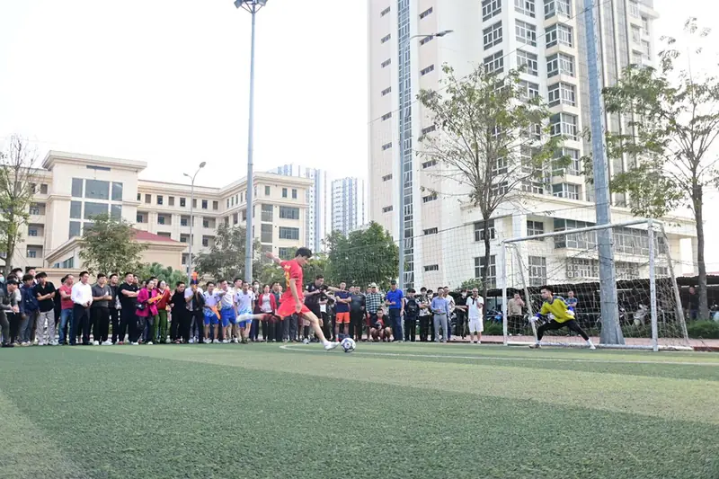 Sân bóng đá tại Quận Dương Kinh Sân Bóng Kinh Dương