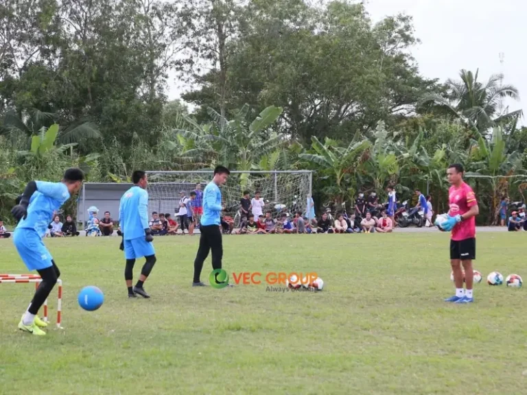Sân Bóng Đá Ô Môn: Khám Phá Top Sân Chất Lượng Nhất 2026 6 san bong da tai quan o mon san van dong o mon