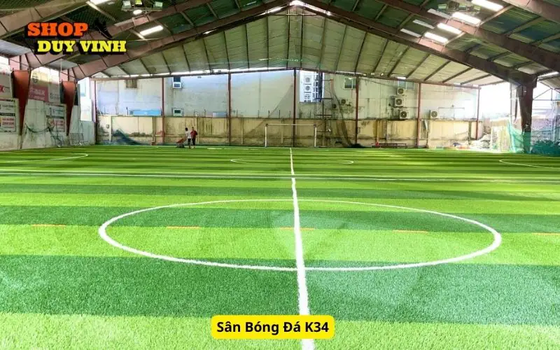 Sân bóng đá tại Sài Gòn Sân Bóng Đá K34 có mái che
