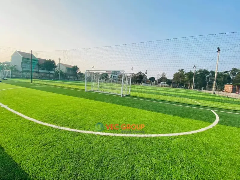 Sân bóng đá tại Vinh Sân bóng Toà Án Tỉnh