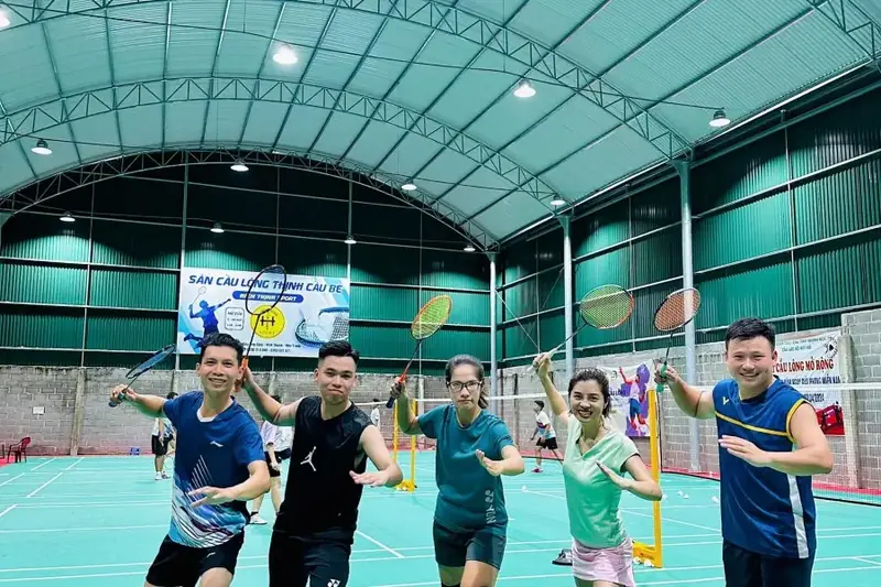 Khám Phá Sân Cầu Lông Tại Khánh Hòa: Điểm Đến Cho Người Yêu Thể Thao 2026 2 Sân cầu lông tại Khánh Hòa Sân cầu lông Thịnh Cầu Bè