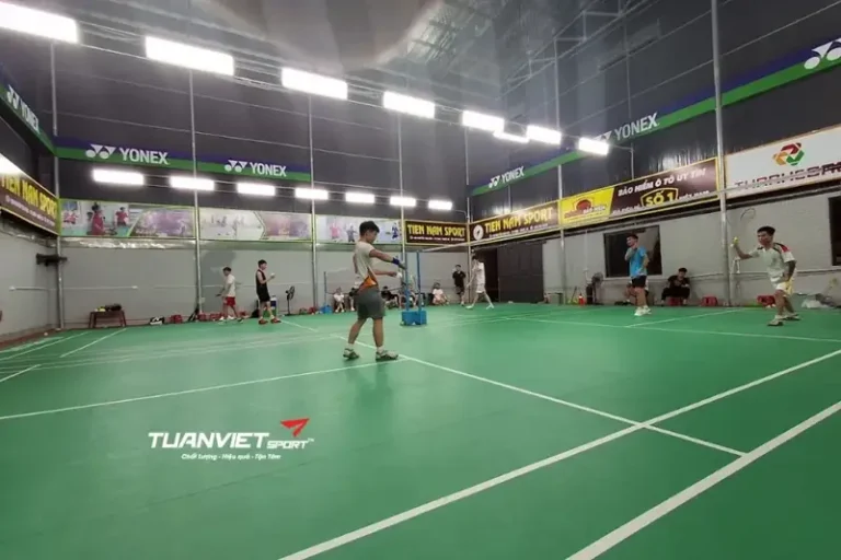 san cau long tai nghe an san cau long thanh vinh badminton
