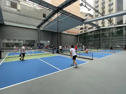 Sân cầu lông tại Phường Cầu Ông Lãnh AURORA SPORT