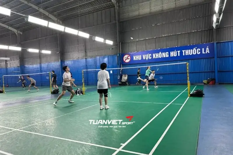 Sân cầu lông tại Phường Cầu Ông Lãnh Sân cầu lông Tao Đàn