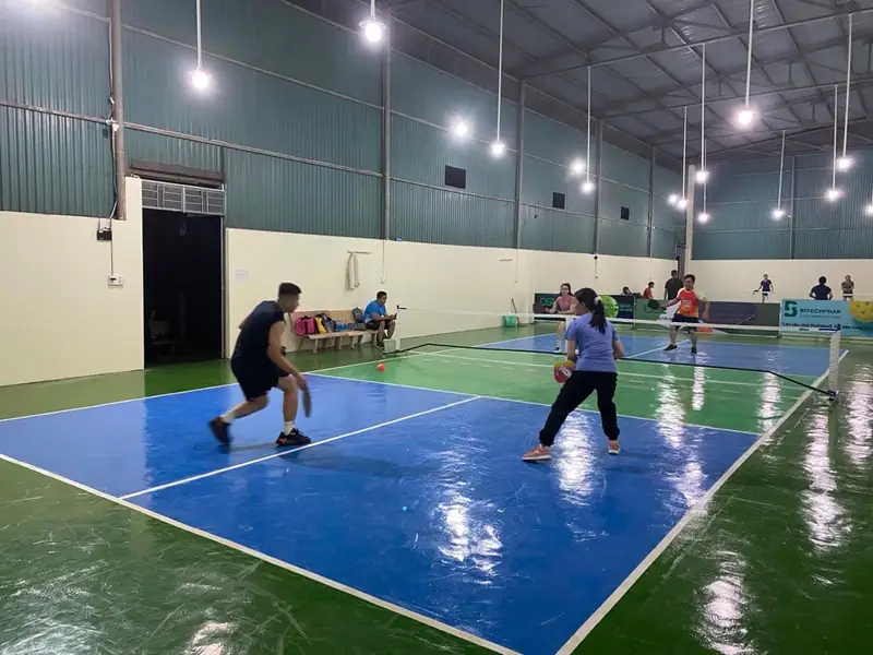 Top Sân Cầu Lông Phường Phạm Ngũ Lão: Trải Nghiệm Tuyệt Vời 2026 7 Sân cầu lông tại Phường Phạm Ngũ Lão Sân cầu lông Nơ Trang Long, Bình Thạnh