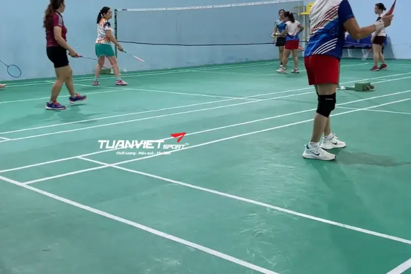 Sân Cầu Lông Quảng Ngãi: Top 10 Địa Điểm Chơi Badminton Lý Tưởng 2026 10 Sân cầu lông tại Quảng Ngãi Thủy Sport Badminton