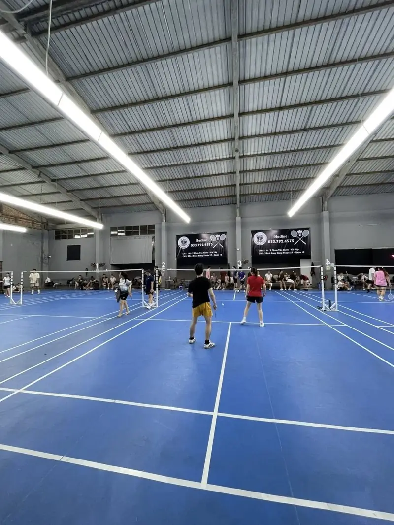 Khám Phá Top Sân Cầu Lông Tại Sài Gòn Chuẩn 2026 6 Sân cầu lông tại Sài Gòn Sân cầu lông GENZ