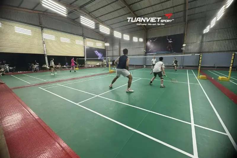 Sân cầu lông tại Vĩnh Long Sân Cầu Lông, Bóng Chuyền - Minh An Vĩnh Long