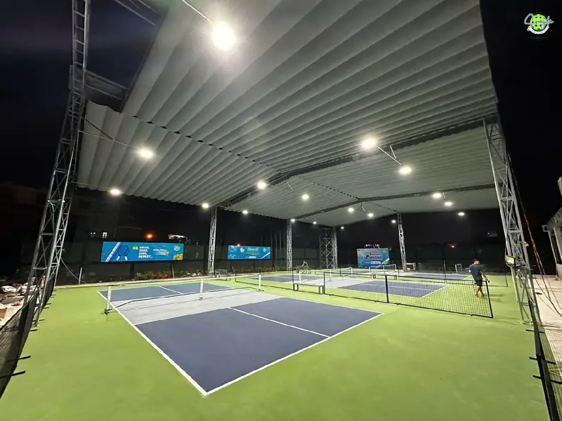 Sân pickleball tại Hòa Bình Sân Pickleball Trung Tâm